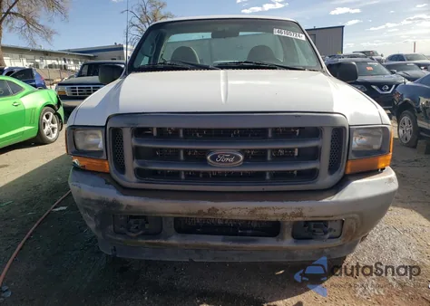 2001 Ford F250 Super Duty from USA, damaged, VIN 1FTNF20L71EB58401
